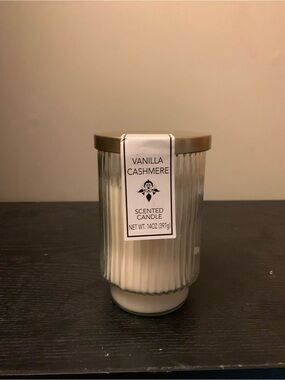 Source Unknown Vanilla Cashmere Scented Candle - White with Gold Lid